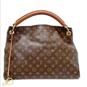 Louis Vuitton artsy bag
